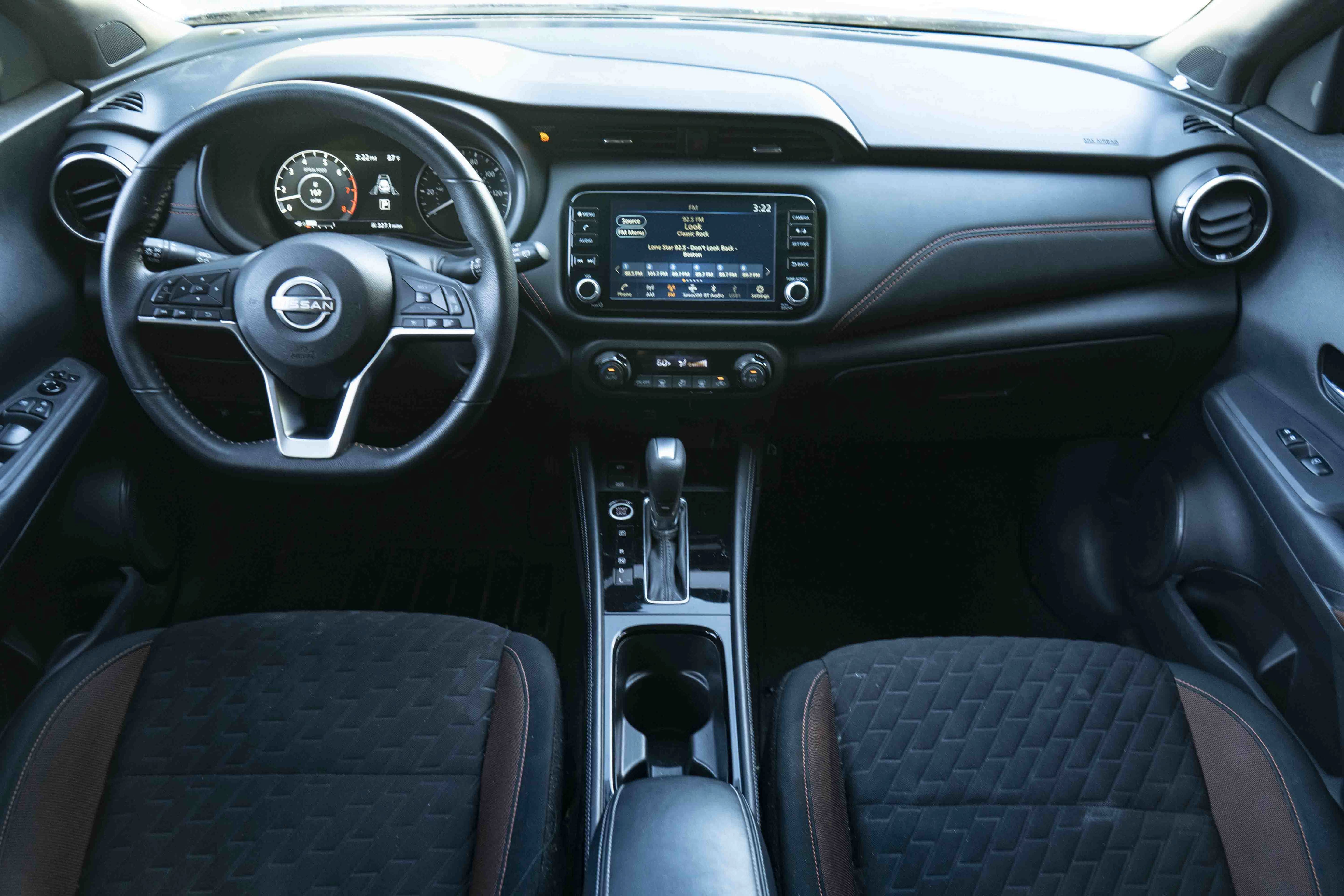 Used 2023 Nissan Kicks SR FWD image 25