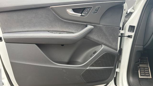 Used 2025 Audi SQ7 Premium Plus image 11