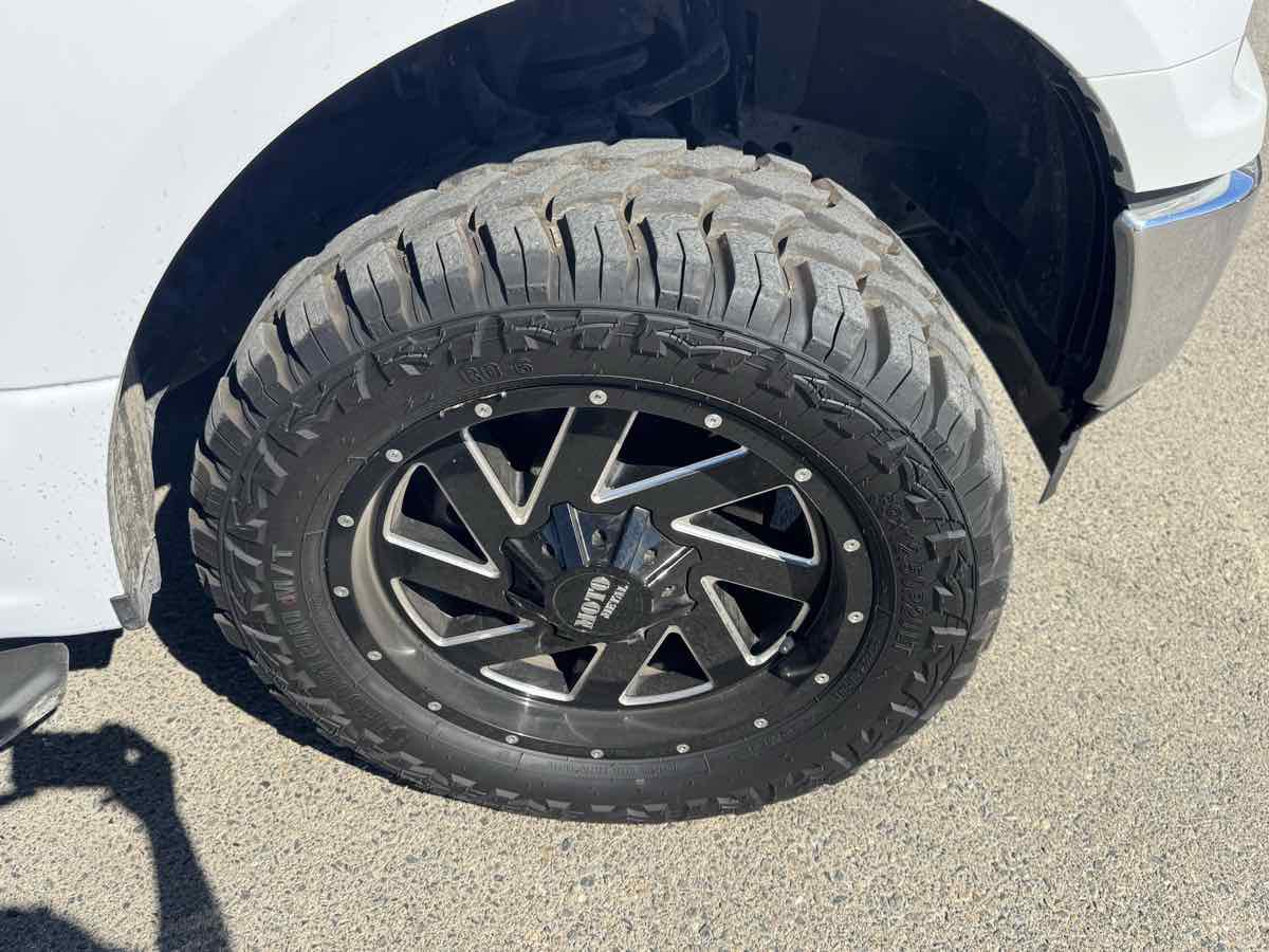 Used 2018 Ford F150 XLT w/ Equipment Group 302A Luxury RWD image 38