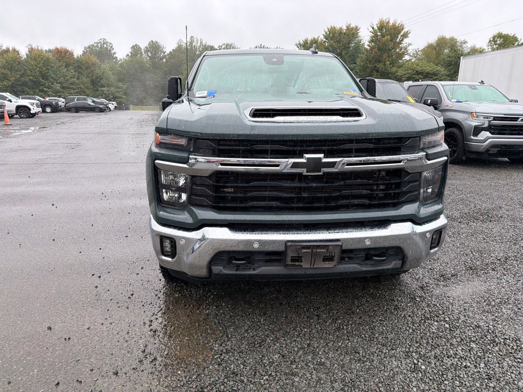 Used 2025 Chevrolet Silverado 2500 LT w/ All Star Edition AWD/4WD image 2