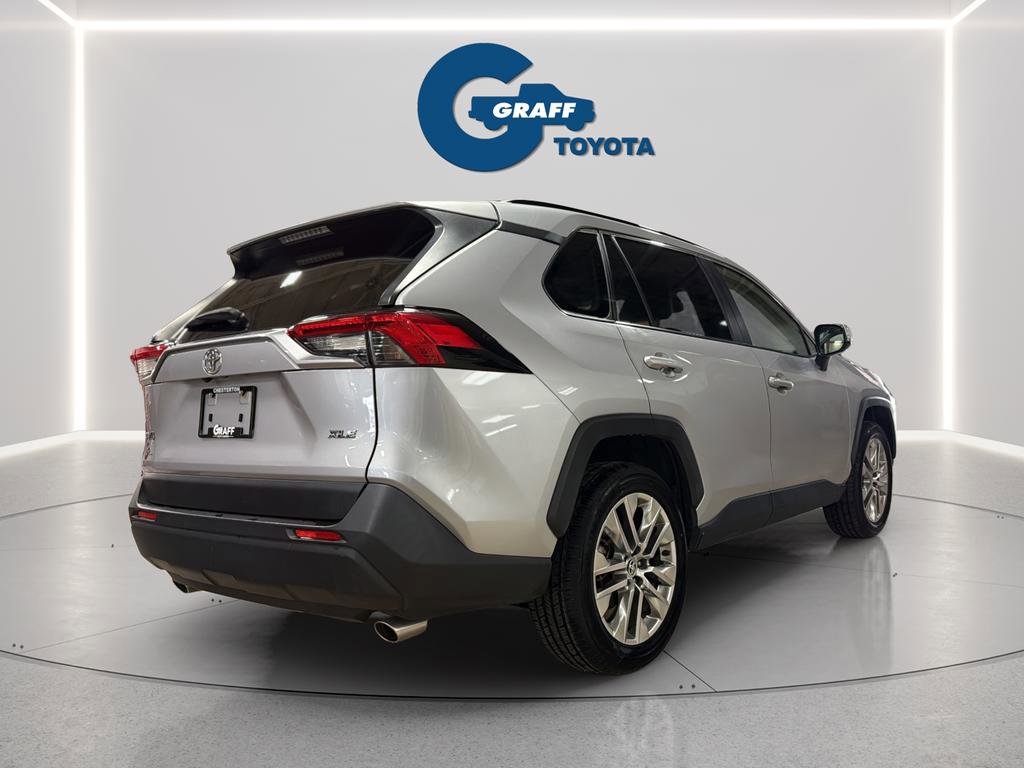 Used 2021 Toyota RAV4 XLE Premium FWD image 7