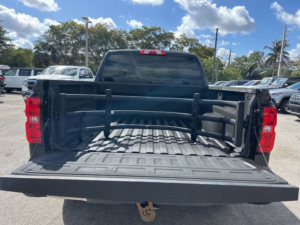 Used 2018 Chevrolet Silverado 1500 LT w/ All Star Edition image 29