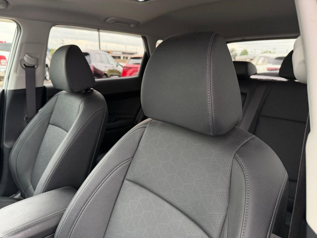 Used 2024 Kia Seltos EX image 13