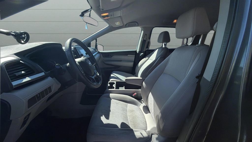 Used 2018 Honda Odyssey LX image 24