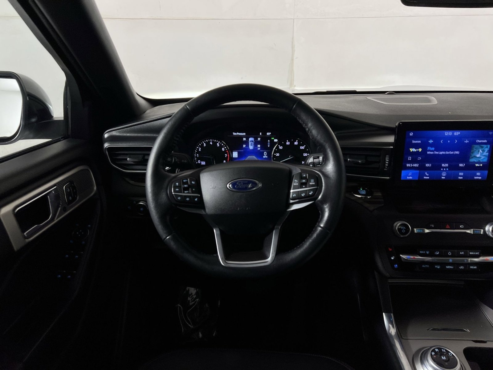 Used 2020 Ford Explorer Limited AWD/4WD image 16