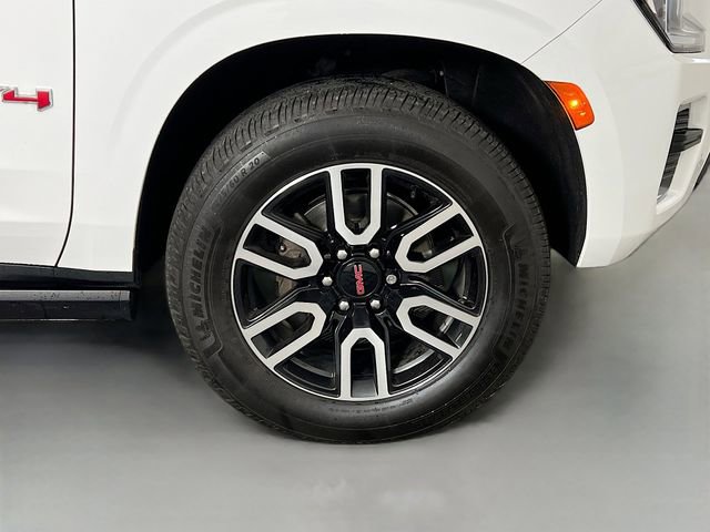 Used 2023 GMC Yukon XL AT4 w/ Technology Package AWD/4WD image 41