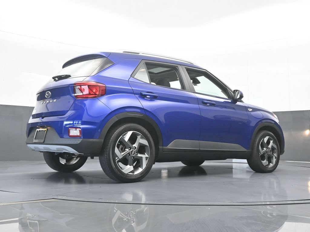 Used 2022 Hyundai Venue SEL FWD image 53