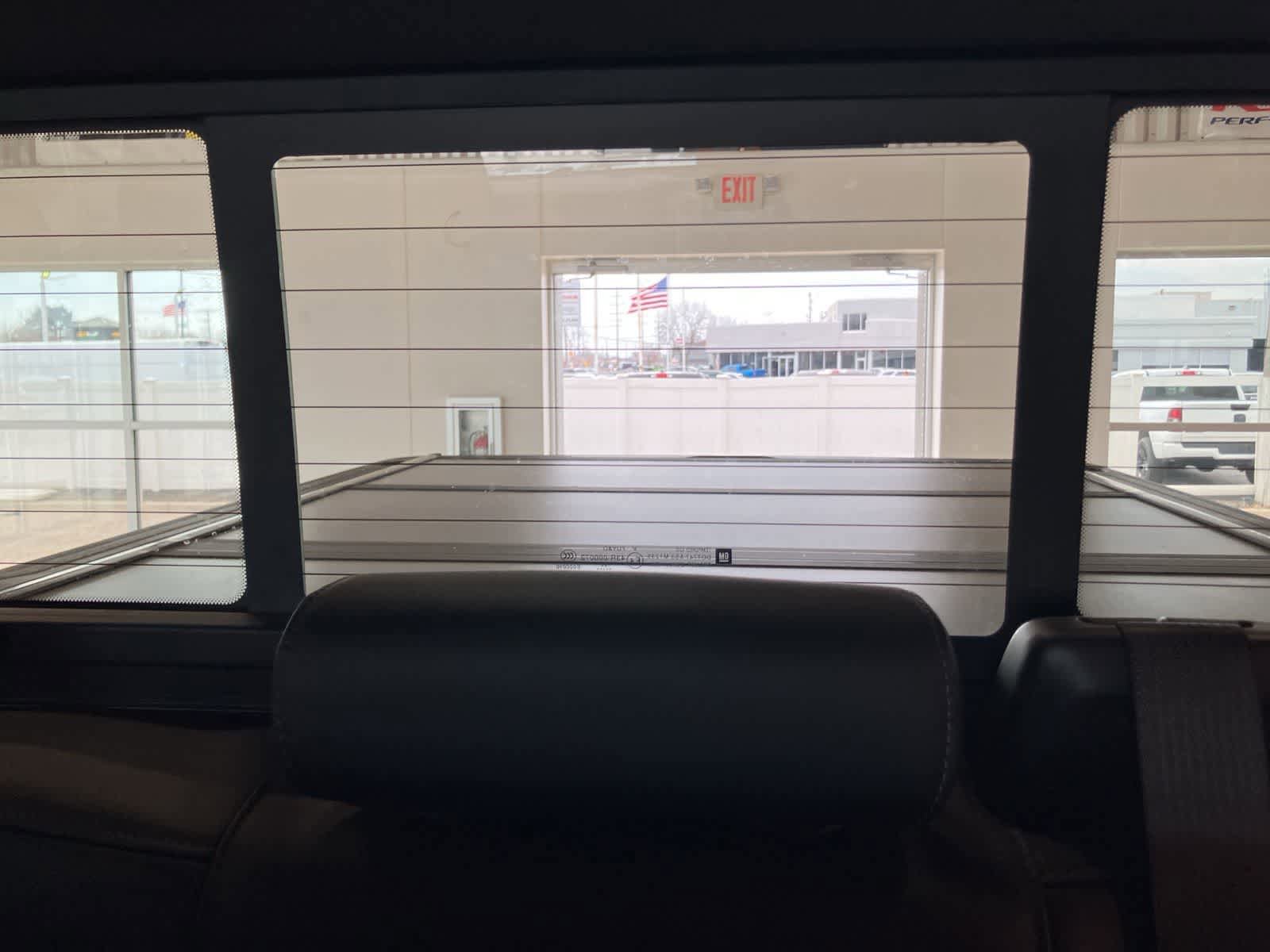 Used 2023 GMC Sierra 2500 SLT w/ SLT Premium Package image 29