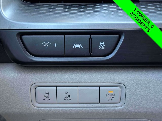 Used 2022 Kia Carnival LX FWD image 14