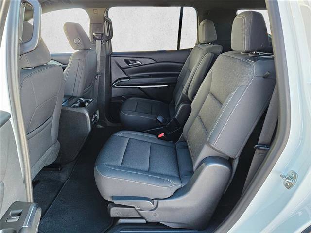 Used 2024 Chevrolet Traverse LT image 20