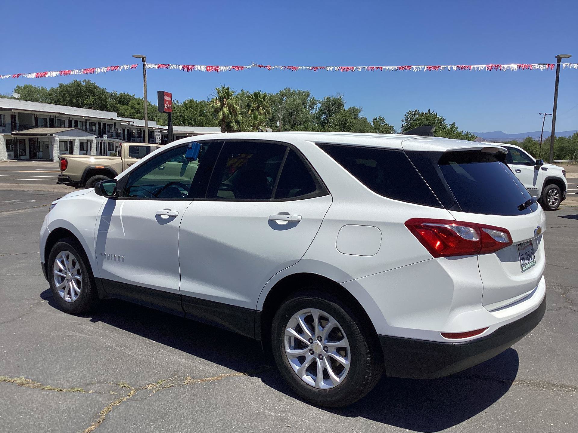 Used 2019 Chevrolet Equinox LS w/ LS Convenience Package AWD/4WD image 7