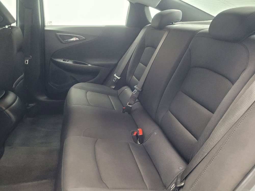 Used 2025 Chevrolet Malibu RS image 18