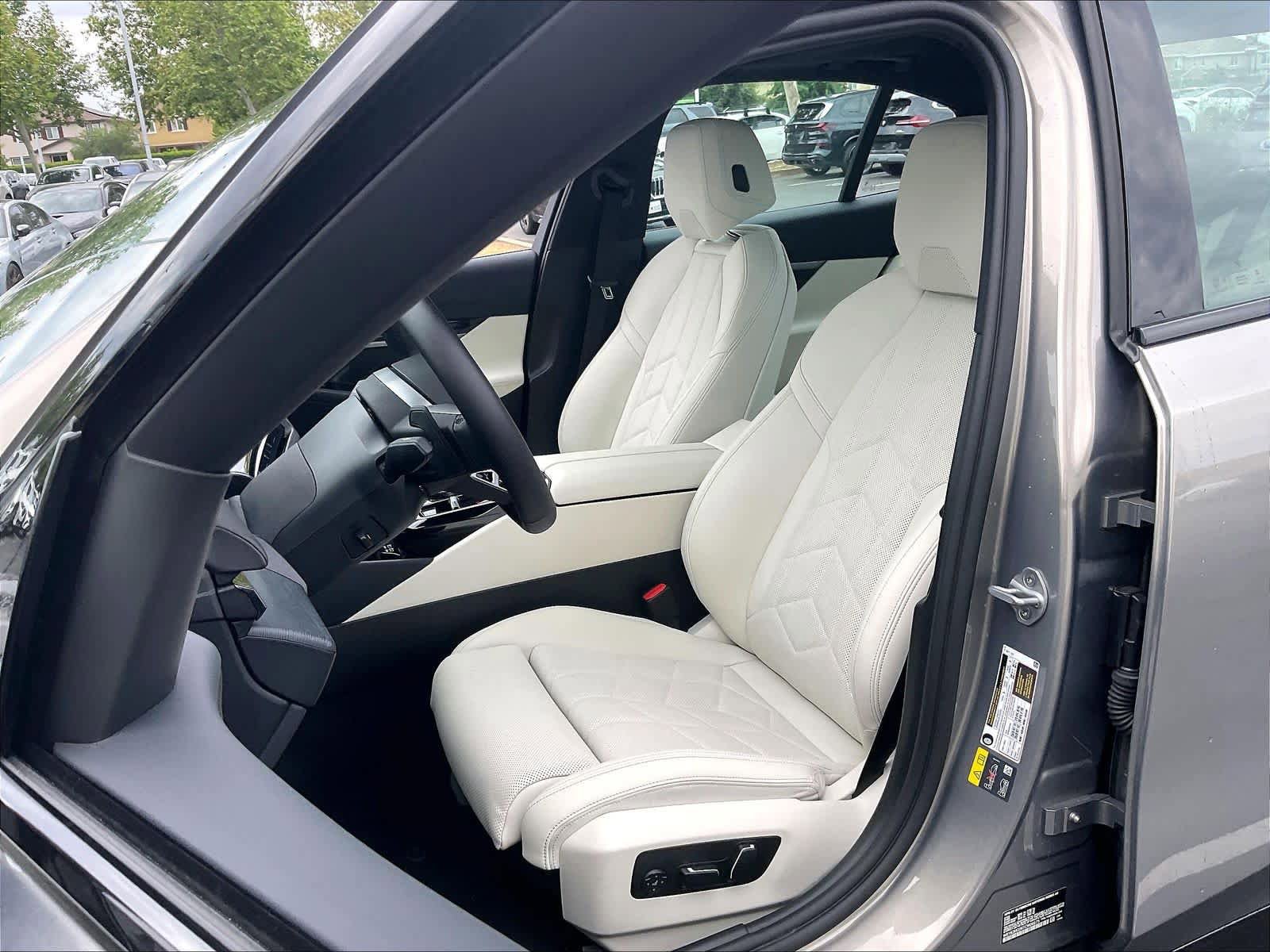 Used 2026 BMW i5 eDrive40 w/ M Sport Package image 26