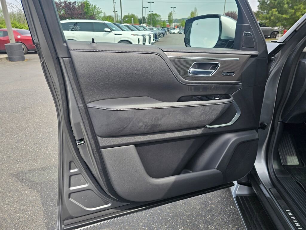 New 2026 INFINITI QX80 Luxe AWD/4WD image 24