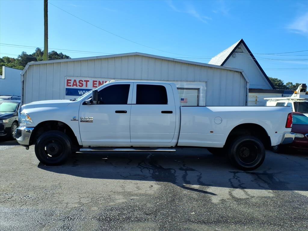 Used 2018 RAM 3500 Tradesman w/ Chrome Appearance Group image 2