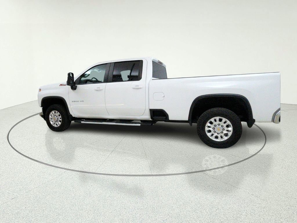 Used 2023 Chevrolet Silverado 3500 LT w/ True North Edition AWD/4WD image 4