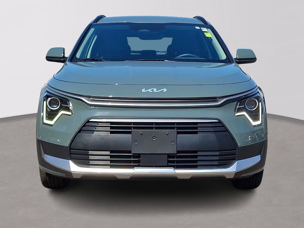 Certified 2025 Kia Niro EX image 2