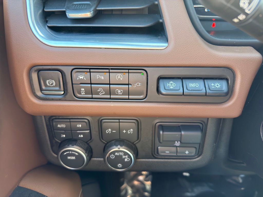 Used 2022 Chevrolet Suburban High Country w/ LPO, Illumination Package image 45