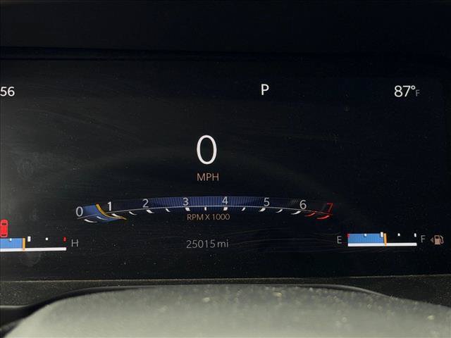 Used 2023 Jeep Grand Cherokee L Laredo RWD image 11