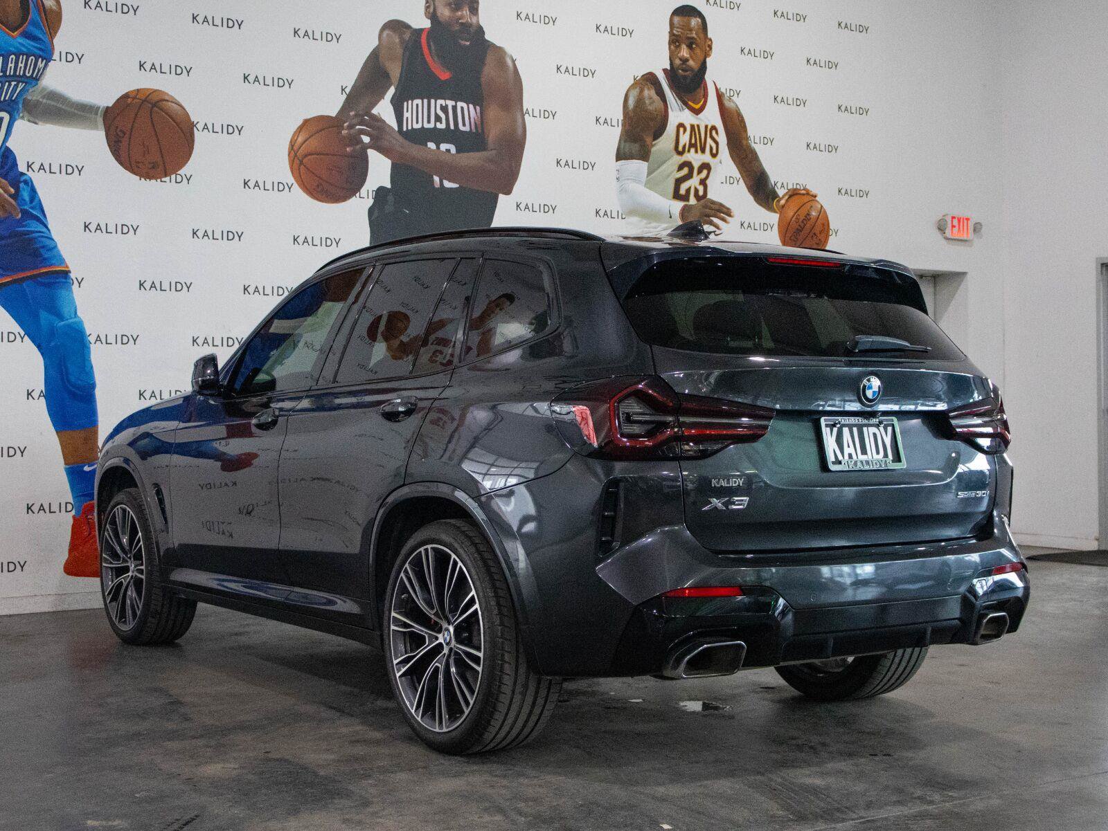 Used 2022 BMW X3 sDrive30i w/ M Sport Package 2 RWD image 23