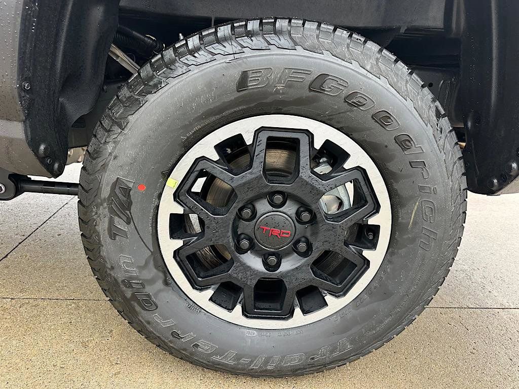 New 2026 Toyota Tacoma TRD Off-Road AWD/4WD image 15