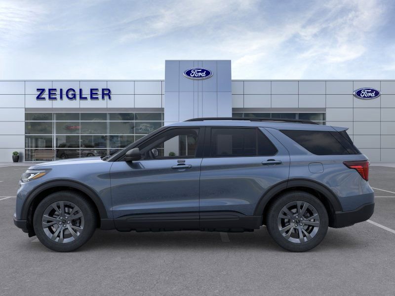 New 2026 Ford Explorer Active w/ Active Comfort Package image 3
