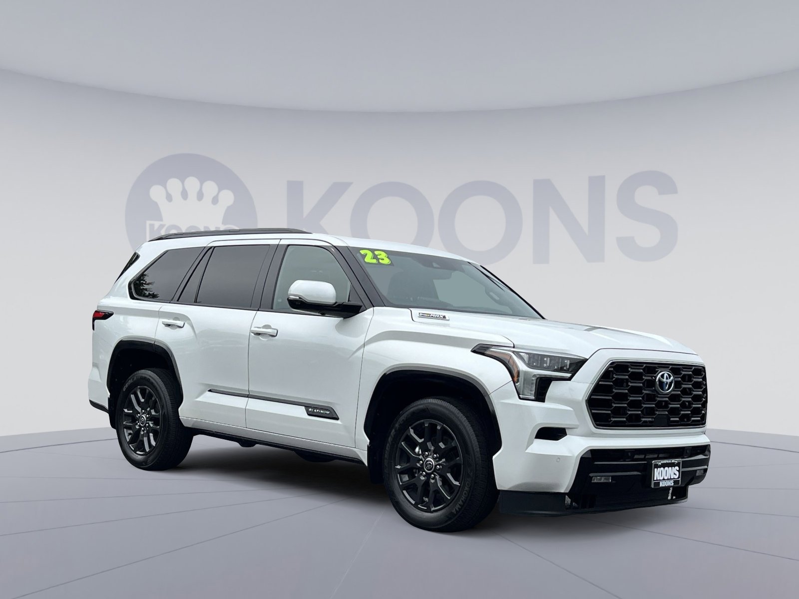 Used 2023 Toyota Sequoia Platinum AWD/4WD image 16