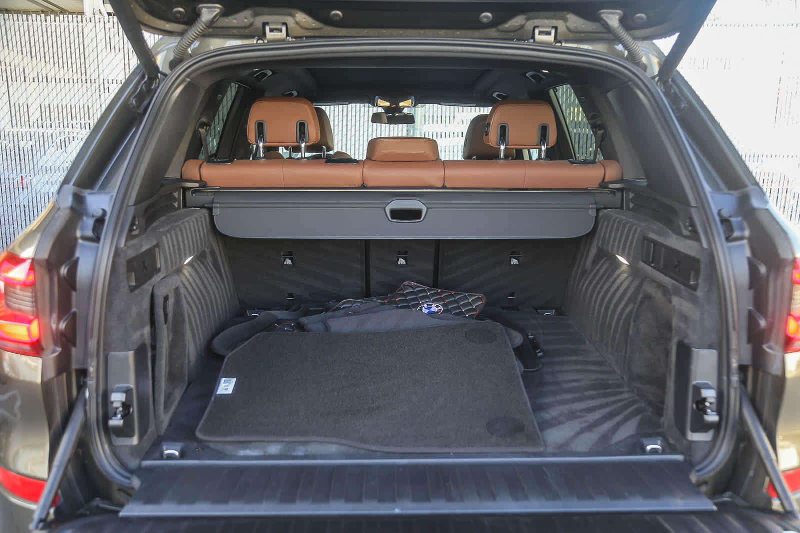 Certified 2022 BMW X5 sDrive40i w/ M Sport Package image 23