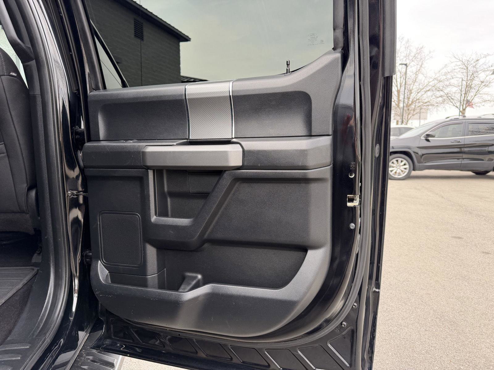 Used 2017 Ford F150 XLT w/ Equipment Group 302A Luxury AWD/4WD image 49