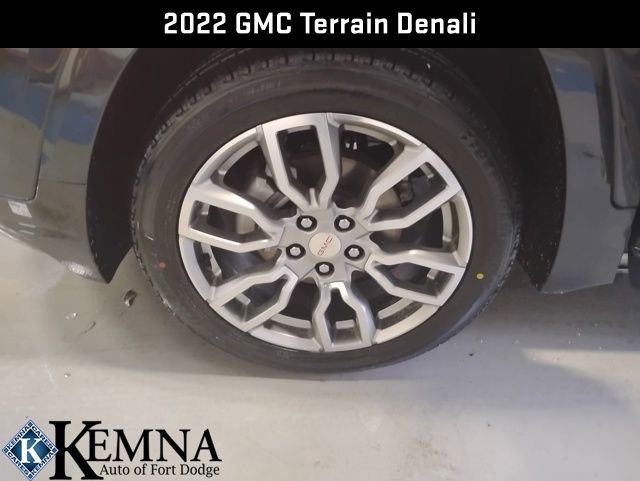 Used 2022 GMC Terrain Denali image 29