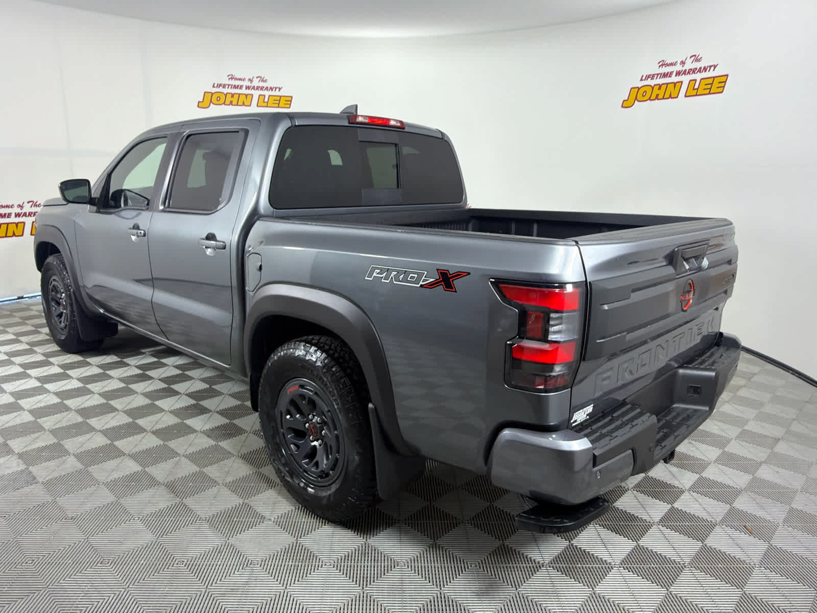 New 2026 Nissan Frontier Pro-X w/ Tow Package RWD image 3