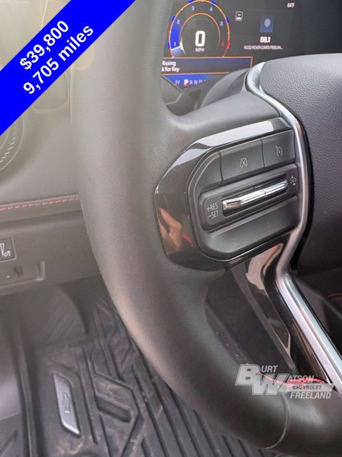Used 2025 Chevrolet Colorado Z71 AWD/4WD image 18