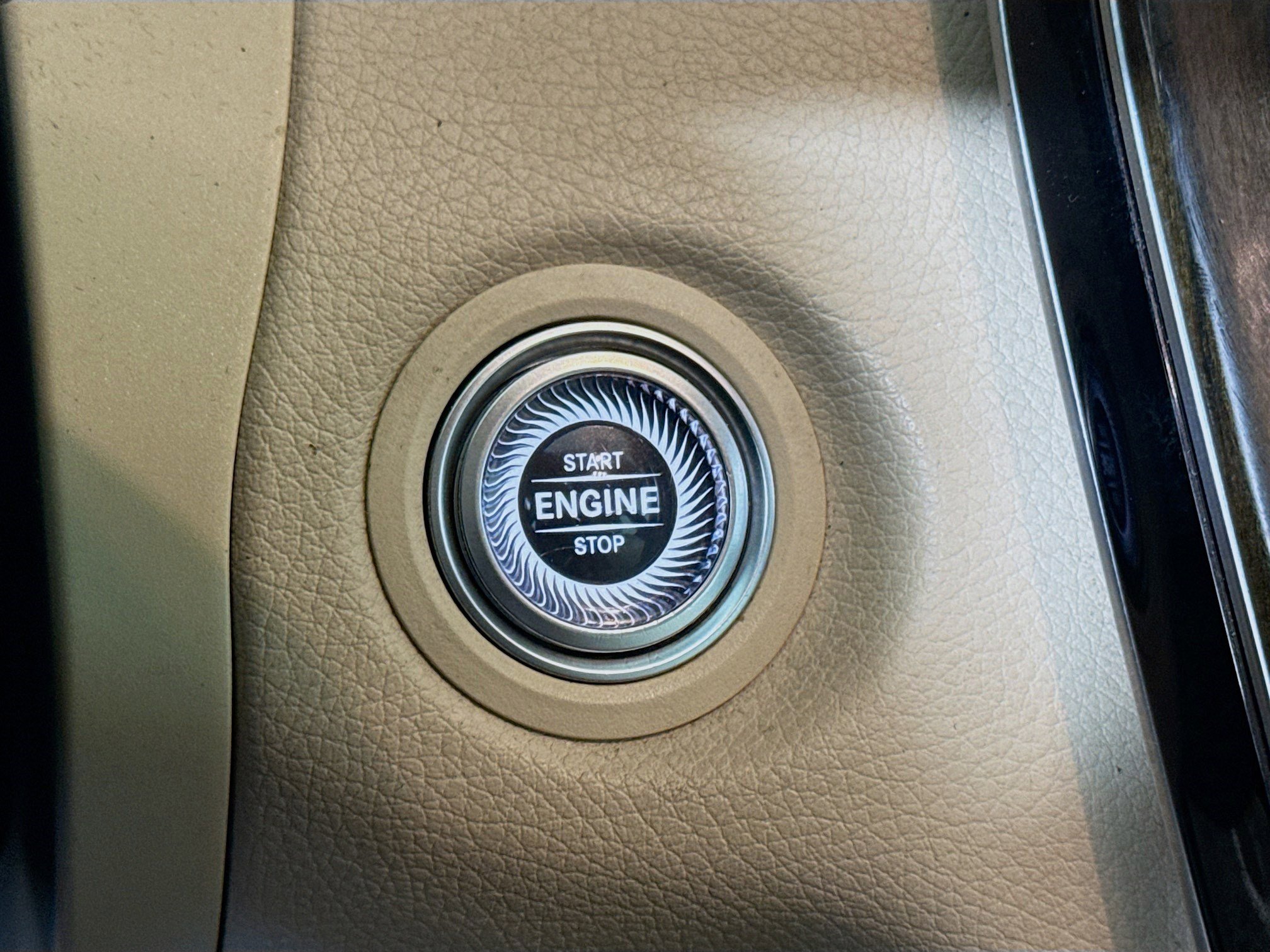 Used 2020 Mercedes-Benz C 300 Sedan w/ Premium Package image 21