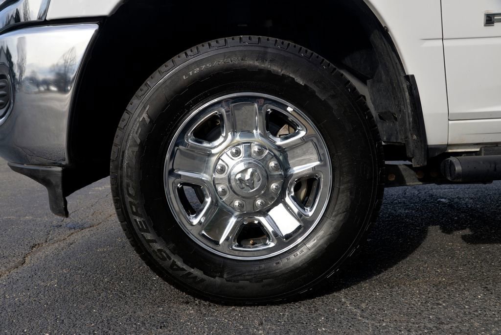 Used 2021 RAM 2500 Tradesman w/ Chrome Appearance Group AWD/4WD image 11