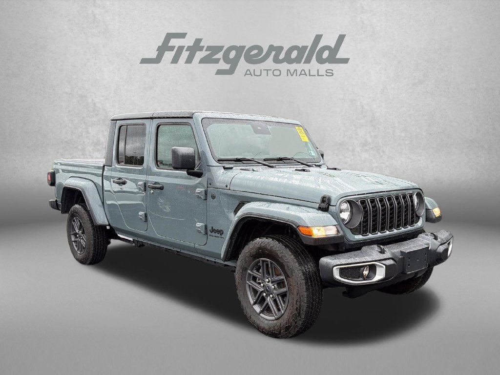 Used 2024 Jeep Gladiator Sport w/ Dual Top Group