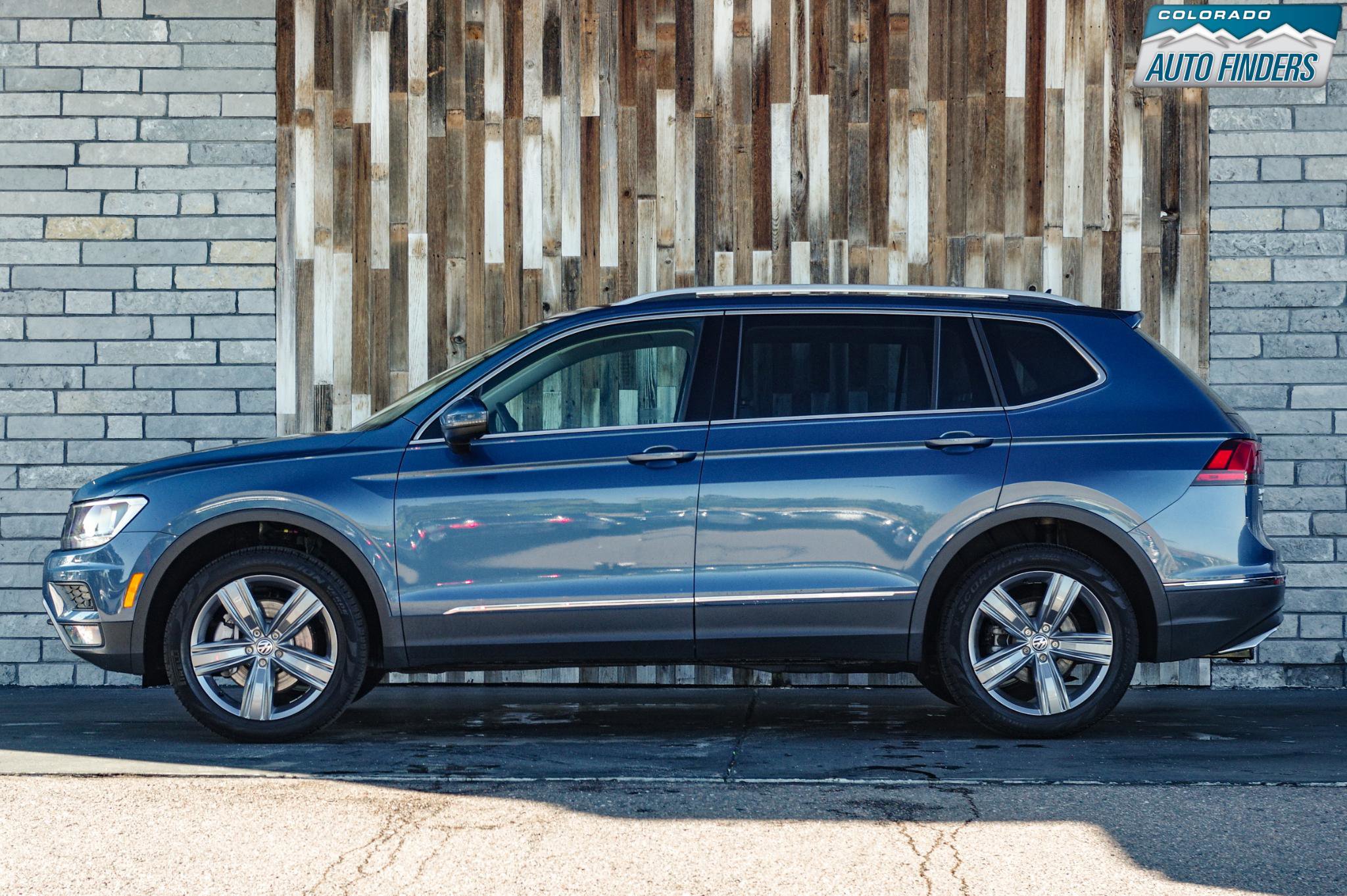 Used 2020 Volkswagen Tiguan SEL AWD/4WD image 3