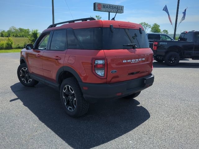 Used 2023 Ford Bronco Sport Outer Banks w/ Tech Package AWD/4WD image 8