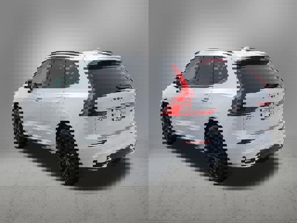 Used 2026 Volvo XC60 B5 Ultra w/ Protection Package Premier image 4