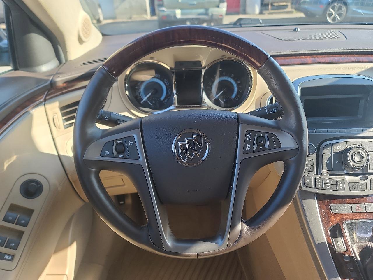 Used 2010 Buick LaCrosse CXL w/ Luxury Package FWD image 15