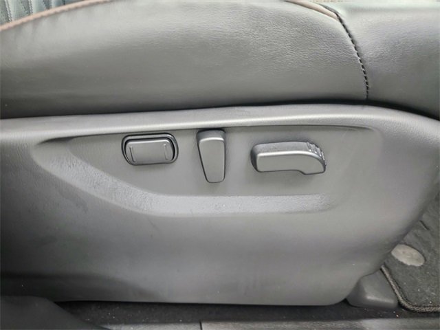 Used 2023 Nissan Armada Platinum w/ Captain's Chairs Package image 39
