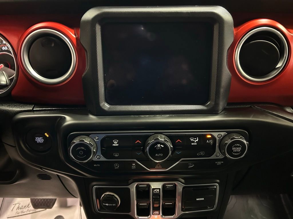 Used 2018 Jeep Wrangler Unlimited Rubicon image 16