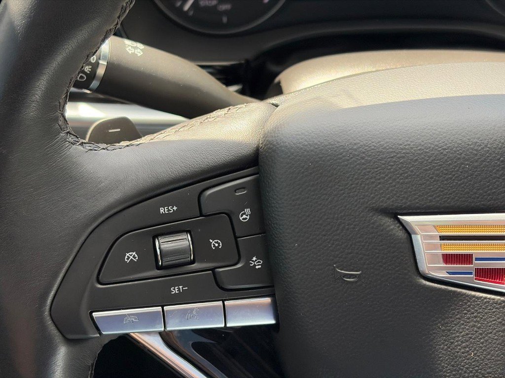 Used 2024 Cadillac XT6 Premium Luxury w/ Technology Package AWD/4WD image 26