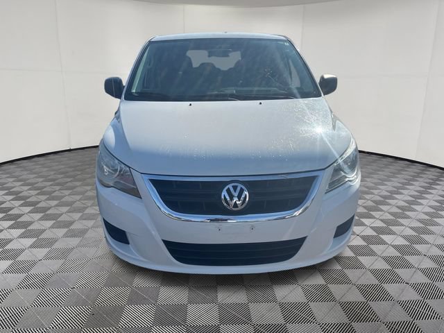 Used 2009 Volkswagen Routan S FWD image 8