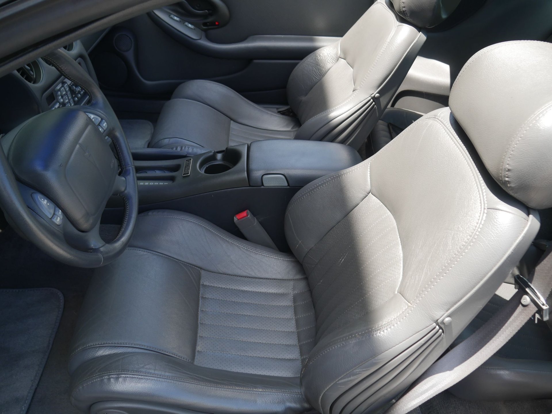 Used 1997 Pontiac Firebird Trans Am RWD image 64
