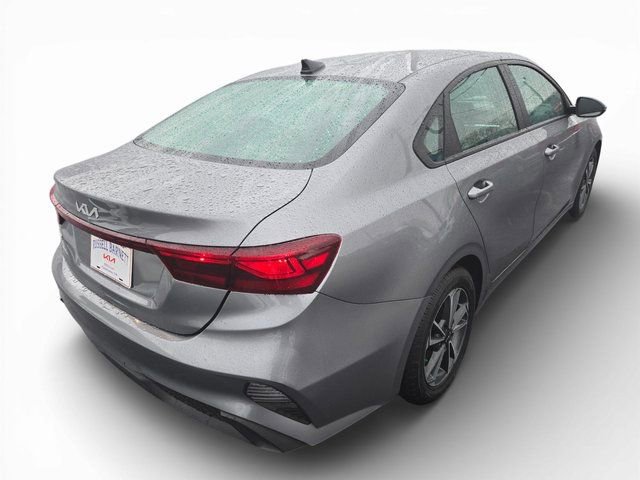 Used 2024 Kia Forte LXS w/ LXS Technology Package image 13