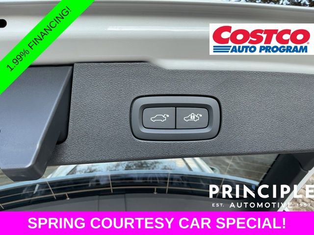New 2026 Volvo V60 B5 Cross Country Plus w/ Protection Package Premier AWD/4WD image 33