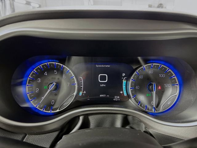Used 2024 Chrysler Pacifica Touring-L FWD image 17