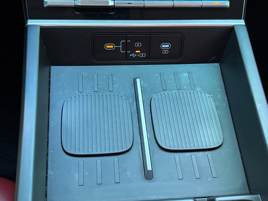 Used 2025 Hyundai Santa Fe SE image 23