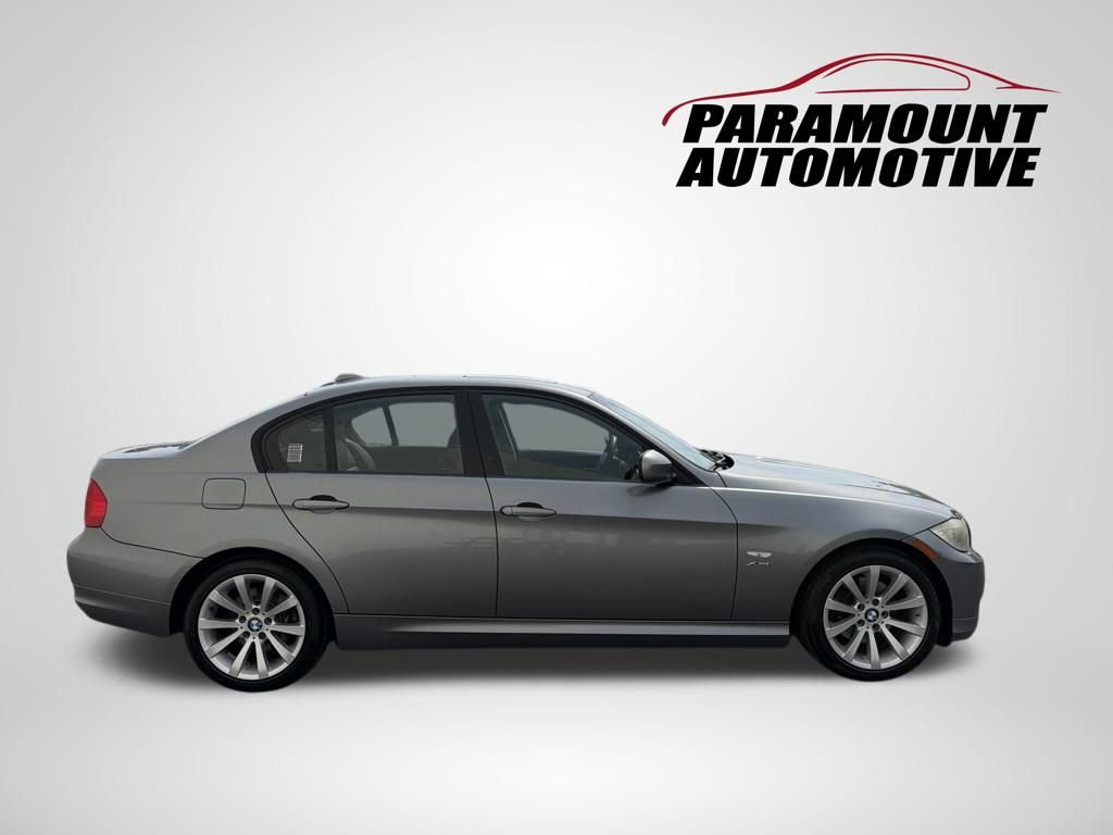 Used 2011 BMW 328i xDrive Sedan AWD/4WD image 5