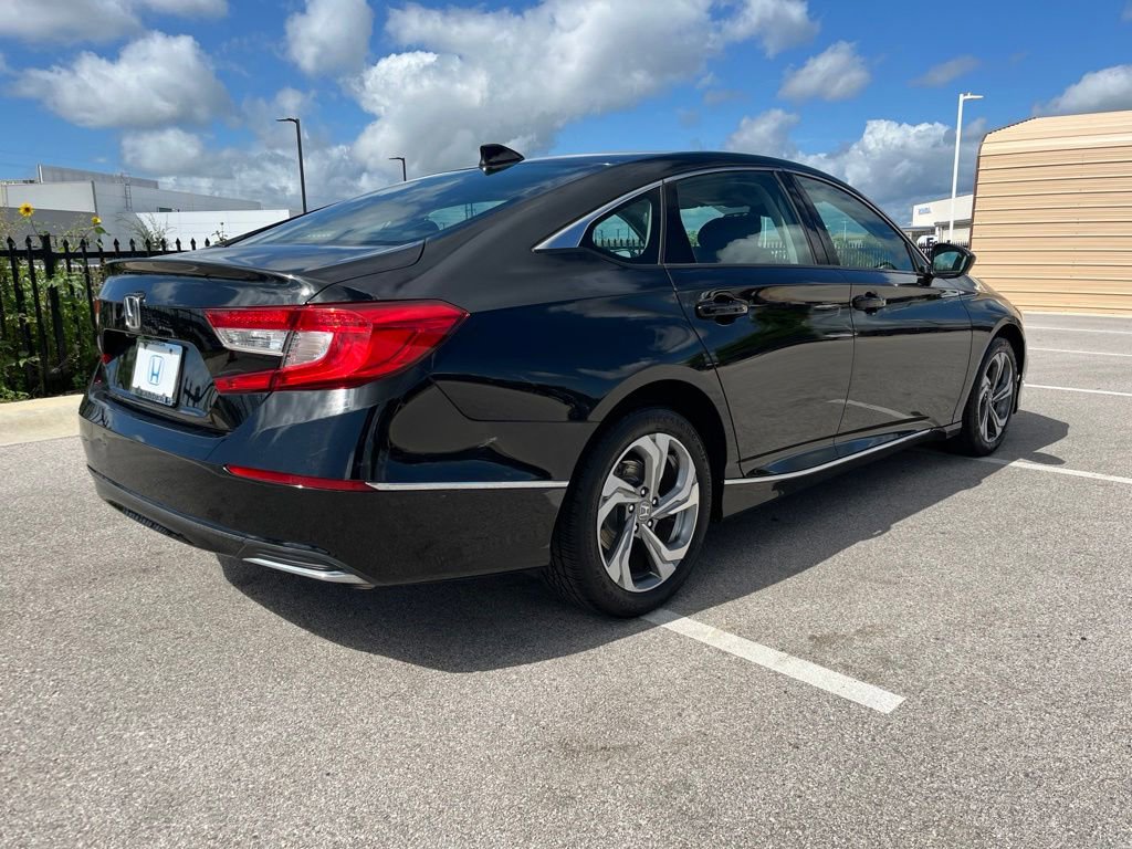 Certified 2019 Honda Accord EX image 4